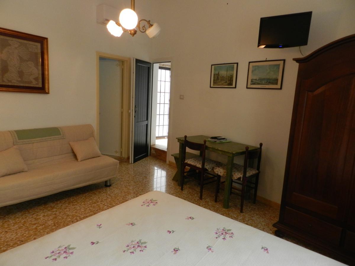 Casa Corte con Terrazza Taviano  Esterno foto