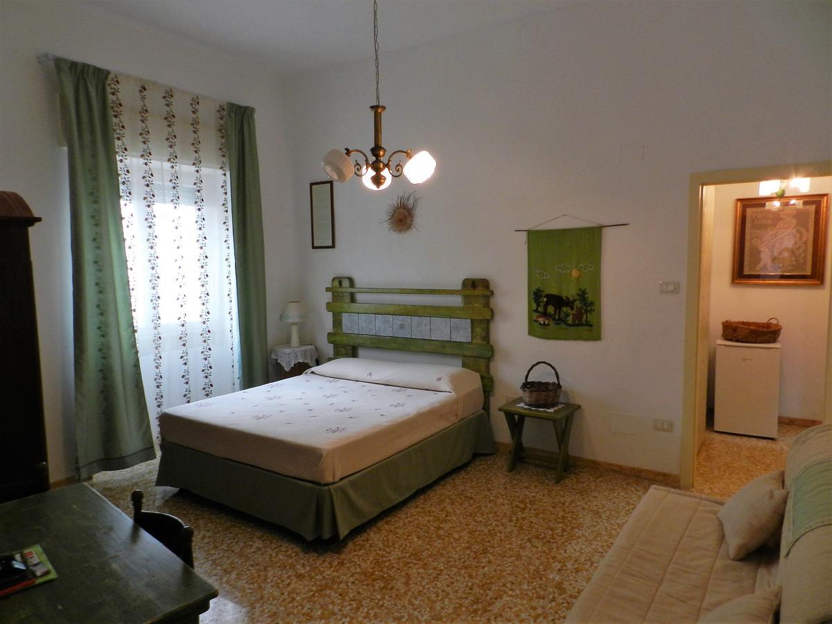 Casa Corte con Terrazza Taviano  Esterno foto